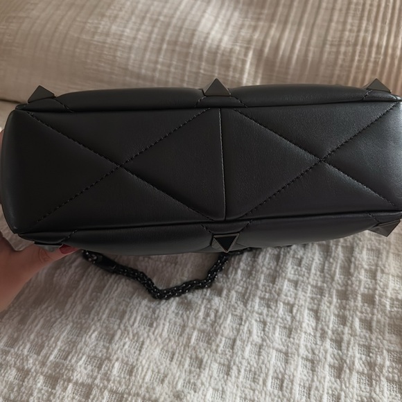 Valentino LARGE Roman stud bag. Black on black - Picture 6 of 6